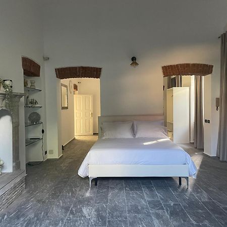 Villa Simona Malpensa กัลลาราเต ภายนอก รูปภาพ