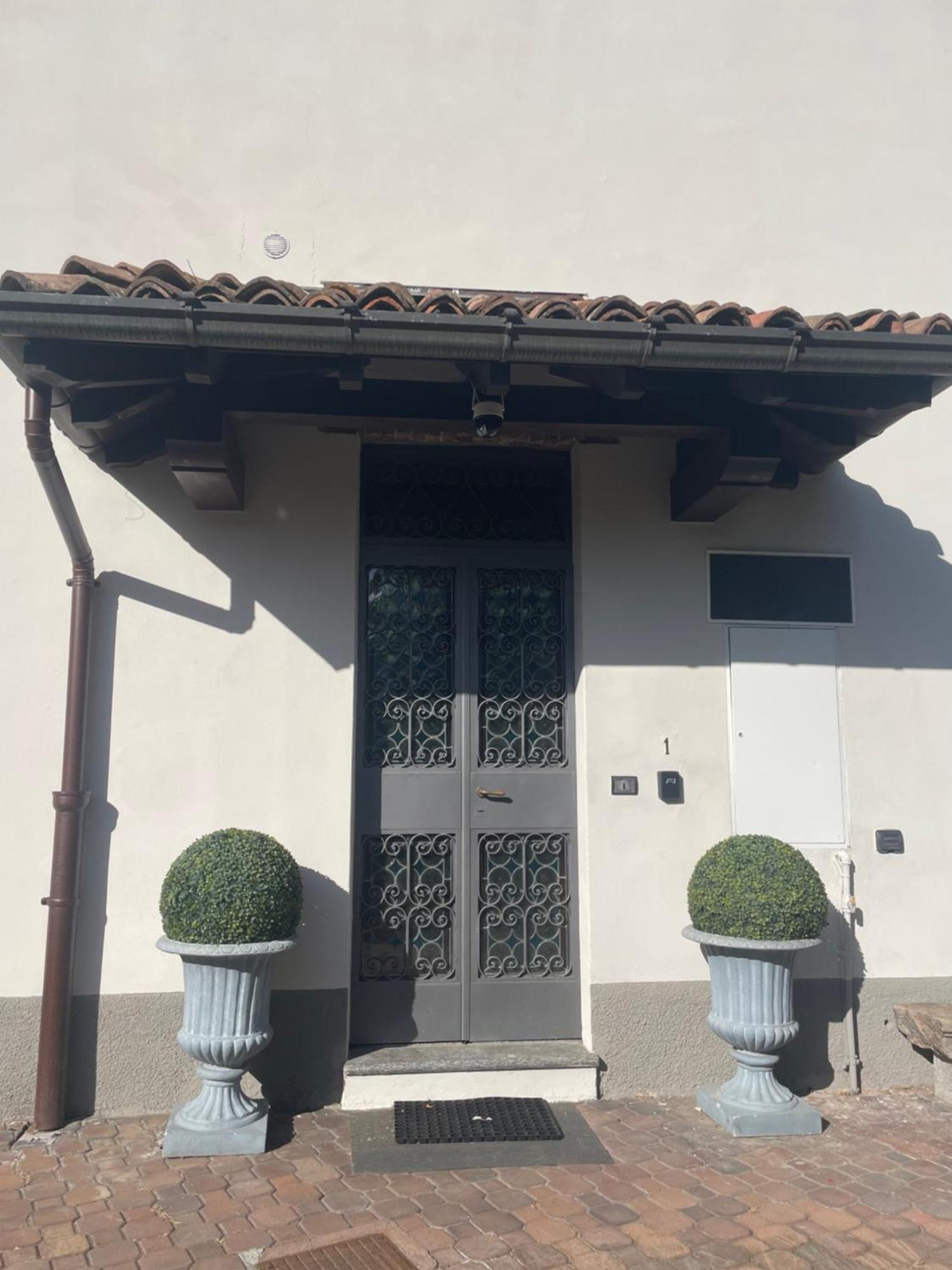 Villa Simona Malpensa กัลลาราเต ภายนอก รูปภาพ