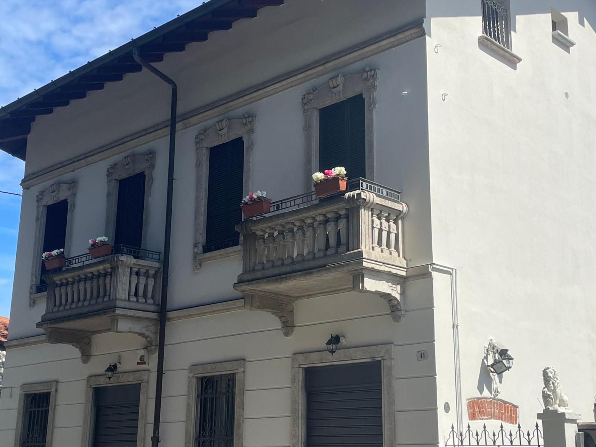 Villa Simona Malpensa กัลลาราเต ภายนอก รูปภาพ