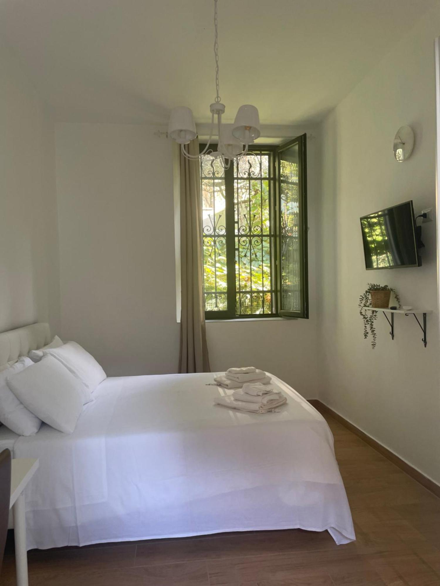 Villa Simona Malpensa กัลลาราเต ภายนอก รูปภาพ